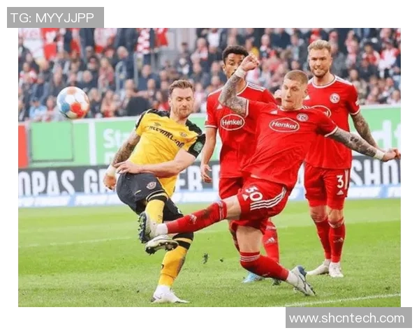 维尔茨堡与纽伦堡的激烈对决揭示德乙联赛新格局 维尔茨堡与纽伦堡的激烈对决揭示德乙联赛新格局