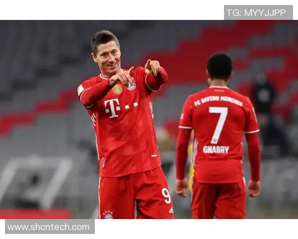 莱万背叛旧主引发拜仁球迷愤怒声讨称其忘恩负义