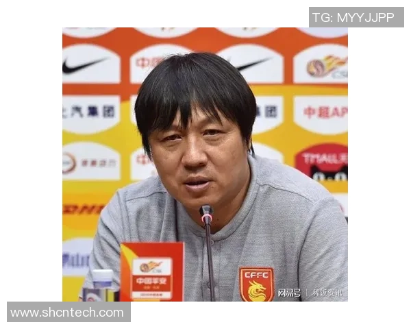 阿青年与福伦丹的激烈对决谁能在这场较量中笑到最后