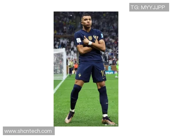 姆巴佩引领法国足球新纪元球迷期待他在世界杯上的精彩表现 姆巴佩引领法国足球新纪元球迷期待他在世界杯上的精彩表现