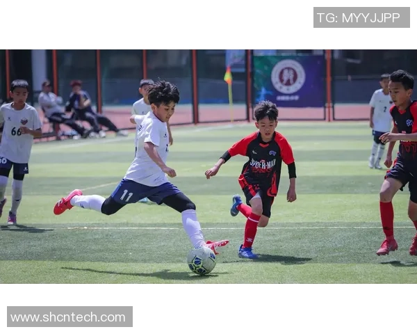 格雷茨卡的足球之路:从青训崭露头角到德甲明星的成长故事 格雷茨卡的足球之路:从青训崭露头角到德甲明星的成长故事