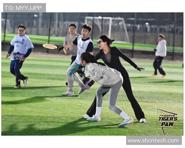 刘娜独家分享飞盘技巧与心得体会助你轻松掌握这项运动的乐趣与魅力 刘娜独家分享飞盘技巧与心得体会助你轻松掌握这项运动的乐趣与魅力