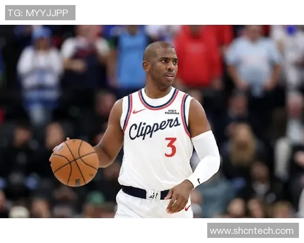 克里斯保罗：从篮球天才到传奇控卫的辉煌历程与影响力分析