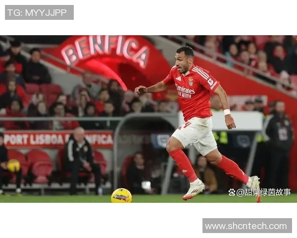 埃斯托里对阵本菲卡精彩直播全程回顾与分析 埃斯托里对阵本菲卡精彩直播全程回顾与分析